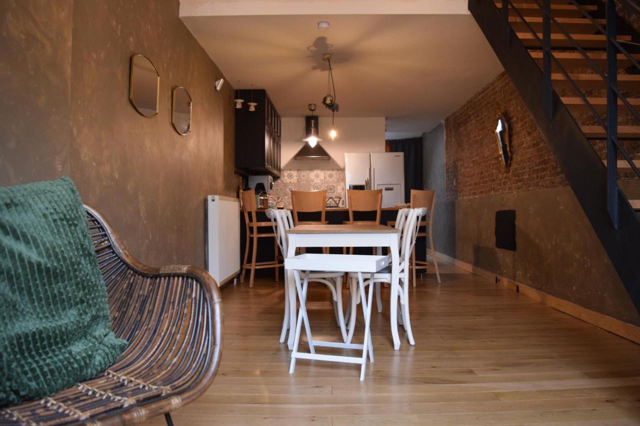 Le Patio Belle Maison En Plein Centre Ville, Avec Grande Terrasse Au Calme Bastogne Exterior foto